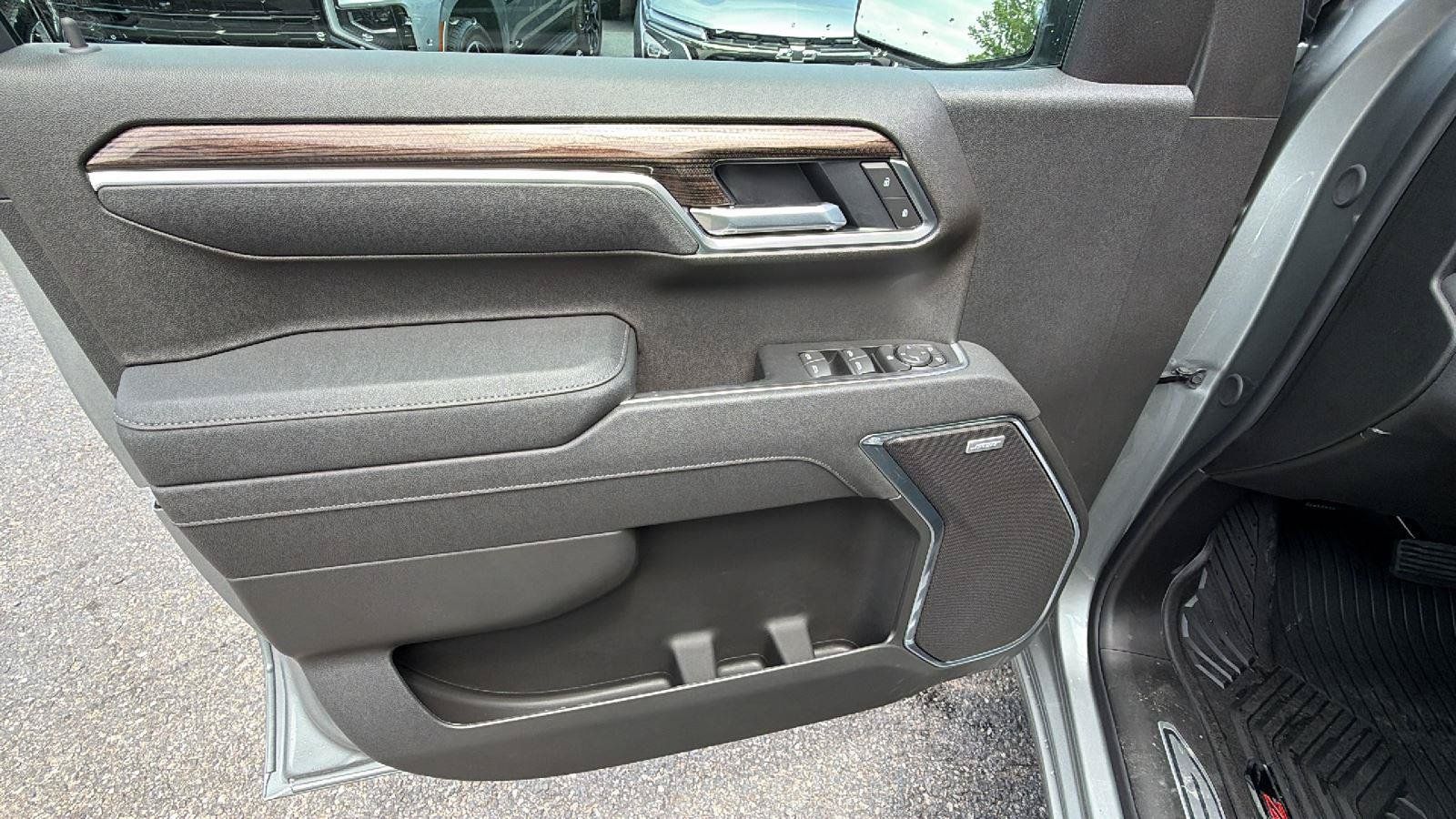 New 2026 Chevrolet Silverado 1500 RST AWD/4WD image 11