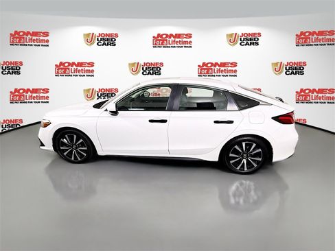 Used 2024 Honda Civic EX-L image 14