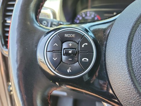 Used 2020 Kia Soul GT-Line Turbo FWD image 18