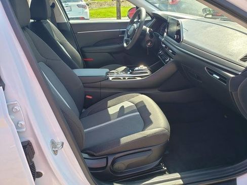 Used 2022 Hyundai Sonata SE FWD image 16