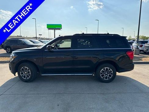 Certified 2023 Ford Expedition XLT AWD/4WD image 3
