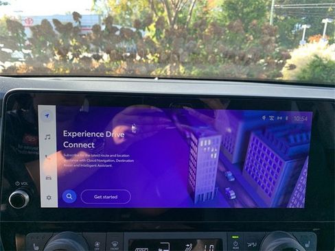 Certified 2024 Toyota Grand Highlander XLE image 23