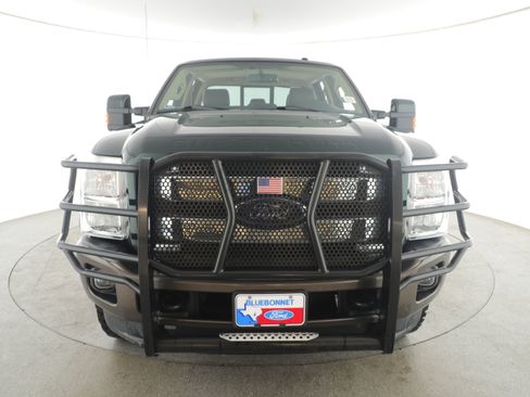 Used 2015 Ford F250 King Ranch image 2