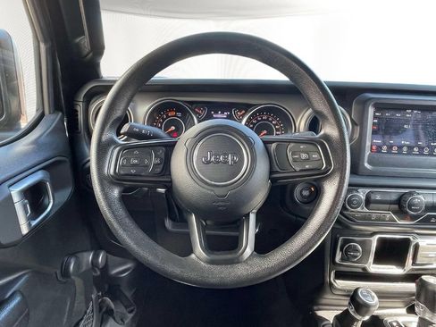 Used 2022 Jeep Wrangler Unlimited Sport AWD/4WD image 12