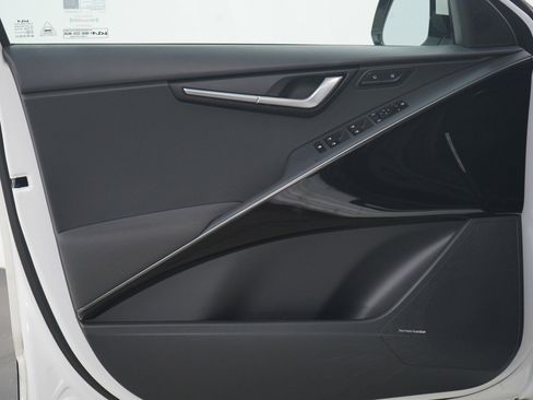 Used 2023 Kia Niro Wave image 19