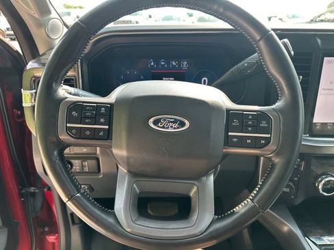 Used 2024 Ford F250 Lariat w/ Lariat Ultimate Package AWD/4WD image 28