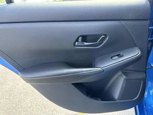 Used 2025 Nissan Sentra SV FWD image 22