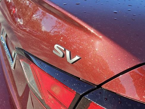 Used 2024 Nissan Altima 2.5 SV image 7