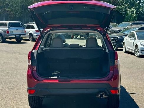 Used 2019 Subaru Forester Limited w/ Popular Package #3 AWD/4WD image 8