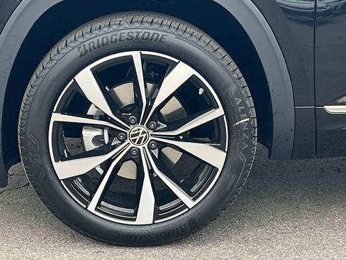 New 2026 Volkswagen Atlas SEL Premium R-Line image 9