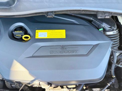 Used 2016 Ford Escape SE w/ Equipment Group 201A image 22