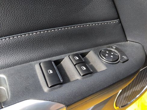 Used 2015 Ford Mustang GT Premium image 27