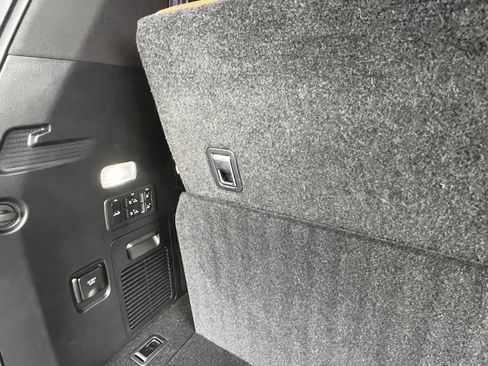 Used 2025 Lexus LX 600 4WD w/ Luxury Package image 50