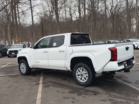 New 2026 Toyota Tacoma SR5 AWD/4WD image 6