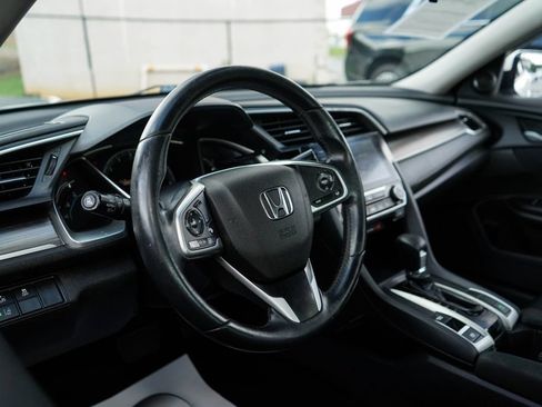 Used 2021 Honda Civic EX image 5