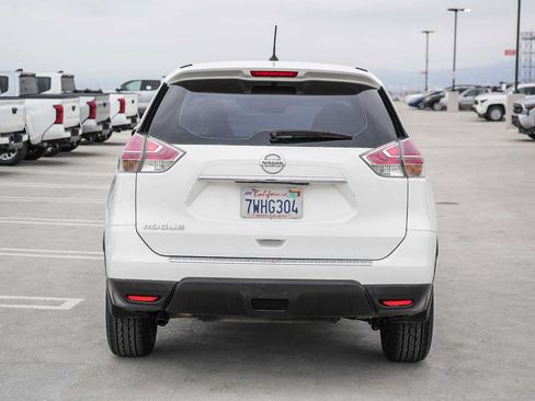 Used 2016 Nissan Rogue S FWD image 7