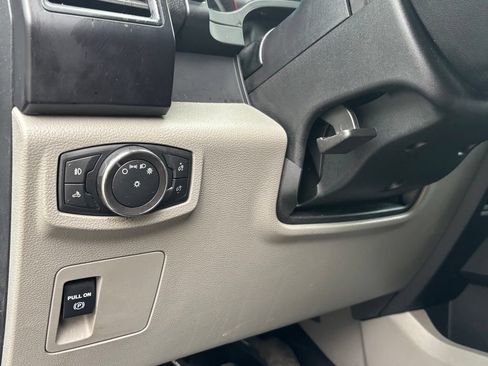 Used 2018 Ford F150 XL w/ Equipment Group 101A Mid RWD image 43