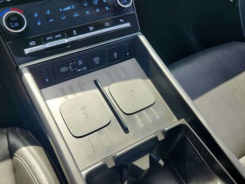 Used 2025 Hyundai Santa Fe Calligraphy FWD image 15