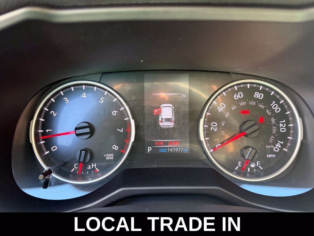 Used 2019 Toyota RAV4 LE FWD image 10
