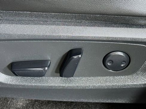 Certified 2024 Nissan Pathfinder SL image 12