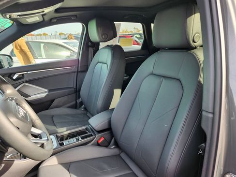 Certified 2025 Audi Q3 2.0T Premium Plus image 12