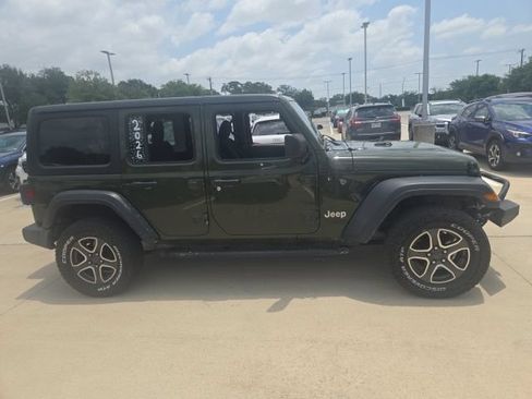 Used 2021 Jeep Wrangler Unlimited Sport AWD/4WD image 2