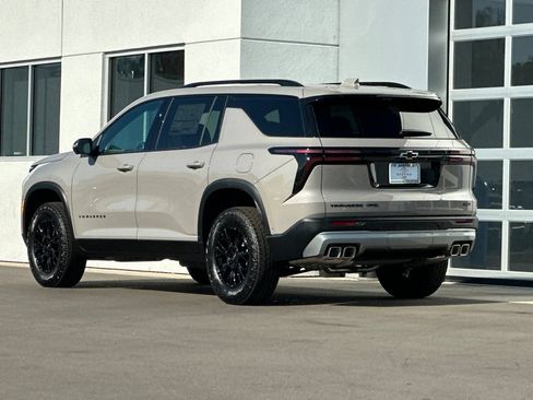 New 2026 Chevrolet Traverse Z71 w/ Enhanced Driving Package AWD/4WD image 6