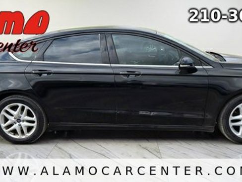 Used 2016 Ford Fusion SE FWD image 6