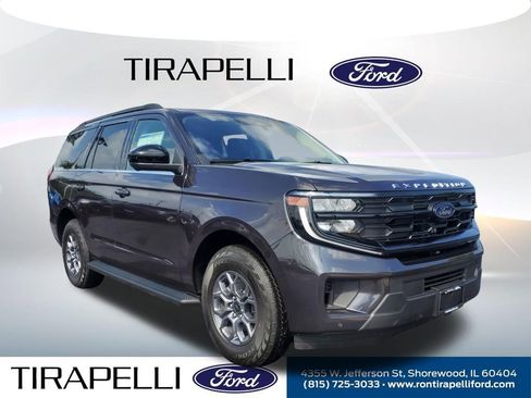 New 2025 Ford Expedition Active image 5