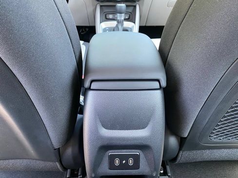 New 2026 Hyundai Venue SEL FWD image 31