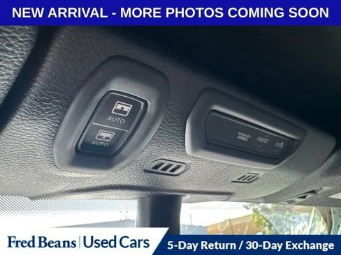 Used 2022 Jeep Wrangler Unlimited Sahara w/ Cold Weather Group AWD/4WD image 14