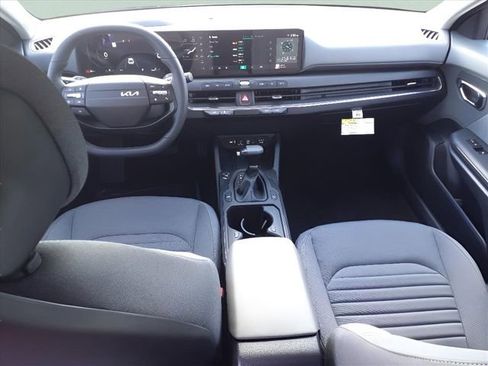 New 2025 Kia K4 EX FWD image 6