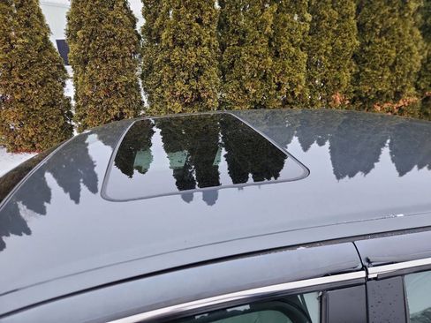 Used 2011 Cadillac DTS Luxury image 14