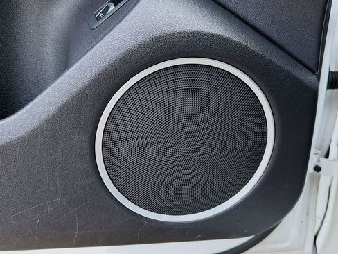 Used 2017 Audi Q5 2.0T Premium Plus w/ Technology Package image 24