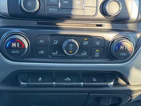 Used 2014 GMC Sierra 1500 SLE w/ SLE Value Package AWD/4WD image 19