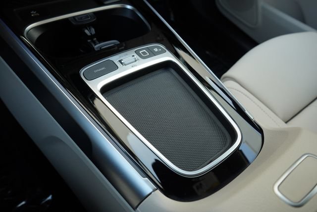 Used 2025 Mercedes-Benz GLB 250 image 22