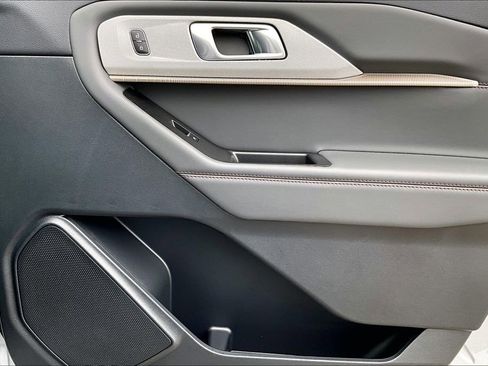 New 2026 Ford Explorer Active w/ Active Comfort Package image 29