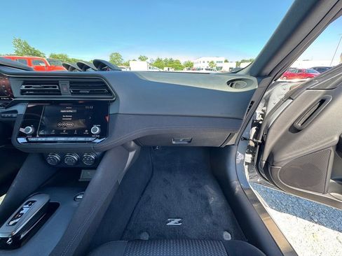 Used 2024 Nissan Z Sport w/ Floor Mat Package RWD image 26