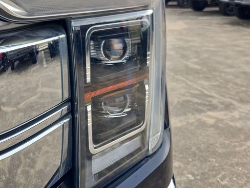 Used 2022 Ford F150 Lariat w/ Equipment Group 502A High AWD/4WD image 10