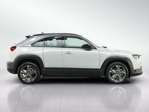 Used 2022 MAZDA MX-30 Electric w/ Premium Plus Pkg FWD image 6