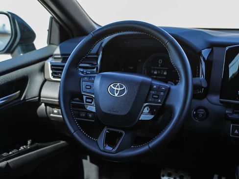 Certified 2025 Toyota Camry SE image 16