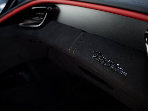 Used 2024 Ferrari Roma Spider image 29