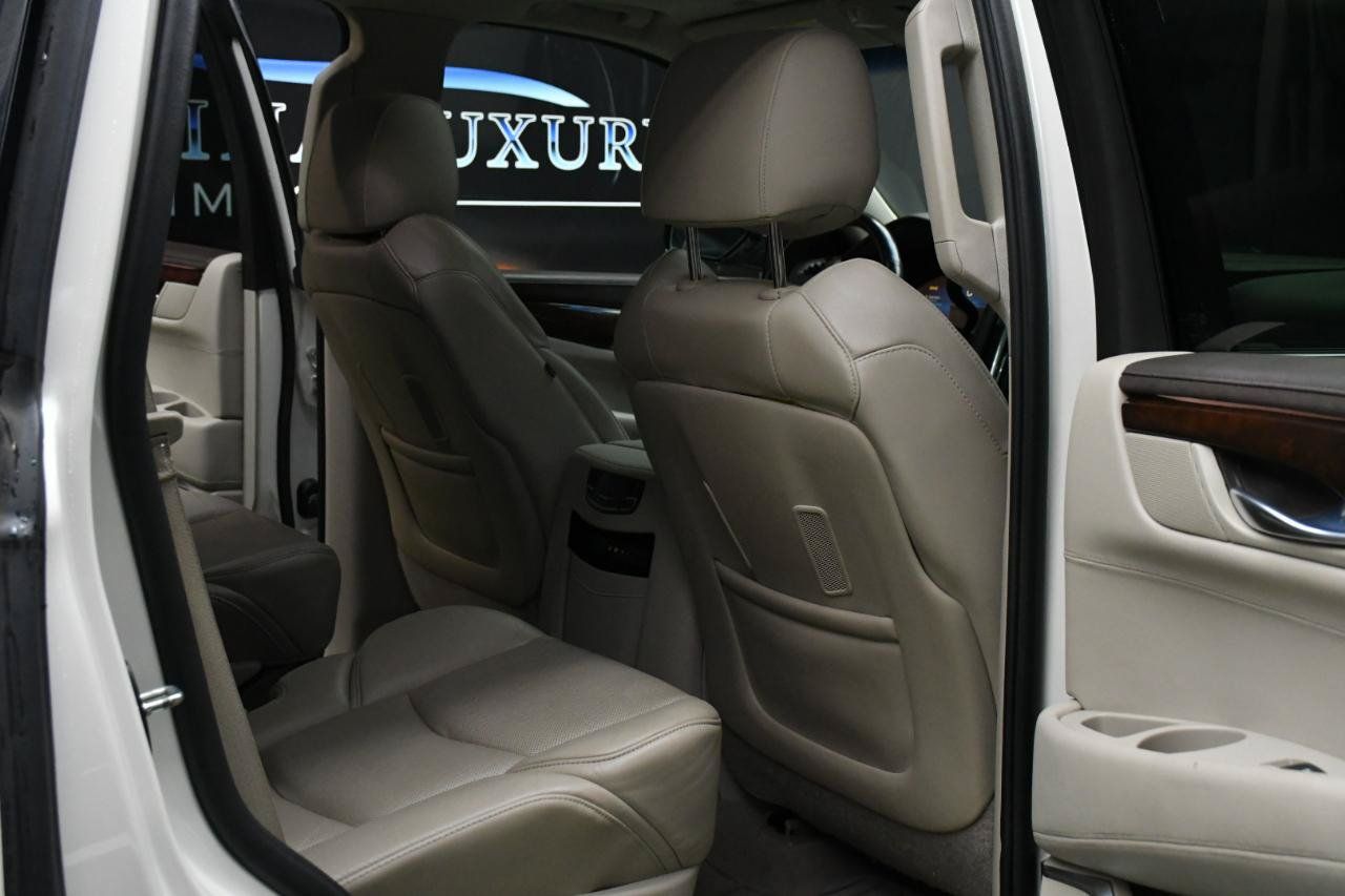 Used 2015 Cadillac Escalade Premium AWD/4WD image 36