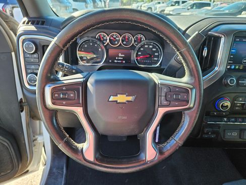 Used 2021 Chevrolet Silverado 2500 LT w/ Fleet Comfort Package AWD/4WD image 16