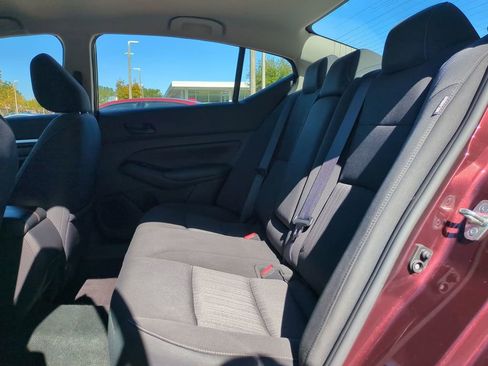 Used 2023 Nissan Altima 2.5 SV image 14