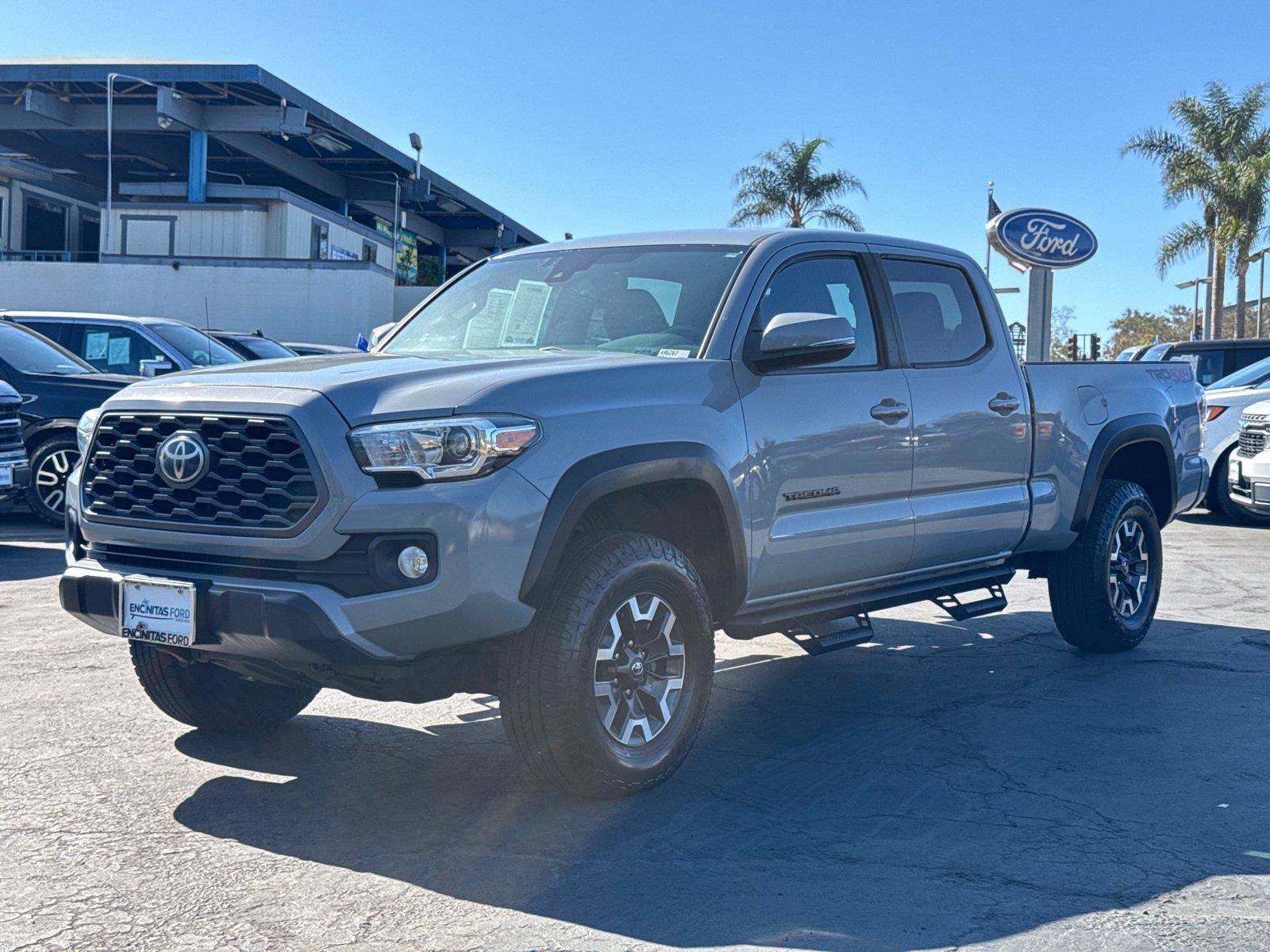 Used 2020 Toyota Tacoma TRD Off-Road w/ Technology Package AWD/4WD image 4