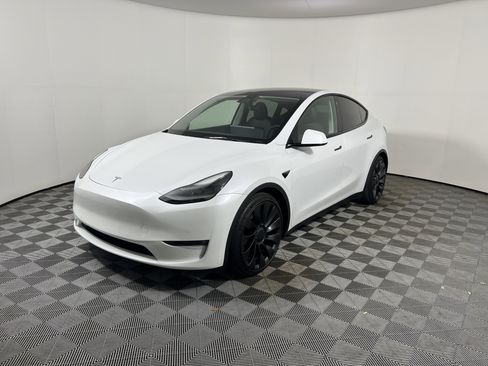 Used 2022 Tesla Model Y Performance AWD/4WD image 9