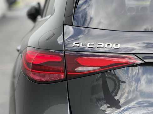 New 2026 Mercedes-Benz GLC 300 image 8