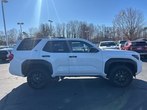 Used 2025 Toyota 4Runner SR5 image 4