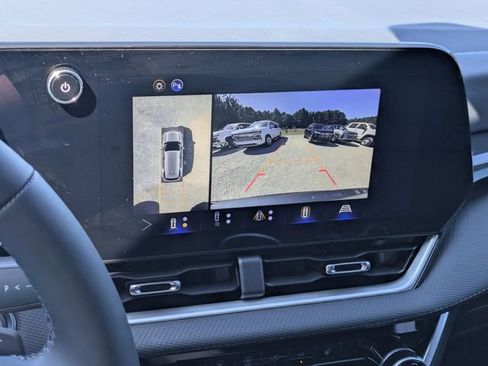 New 2026 Chevrolet Equinox LT image 17